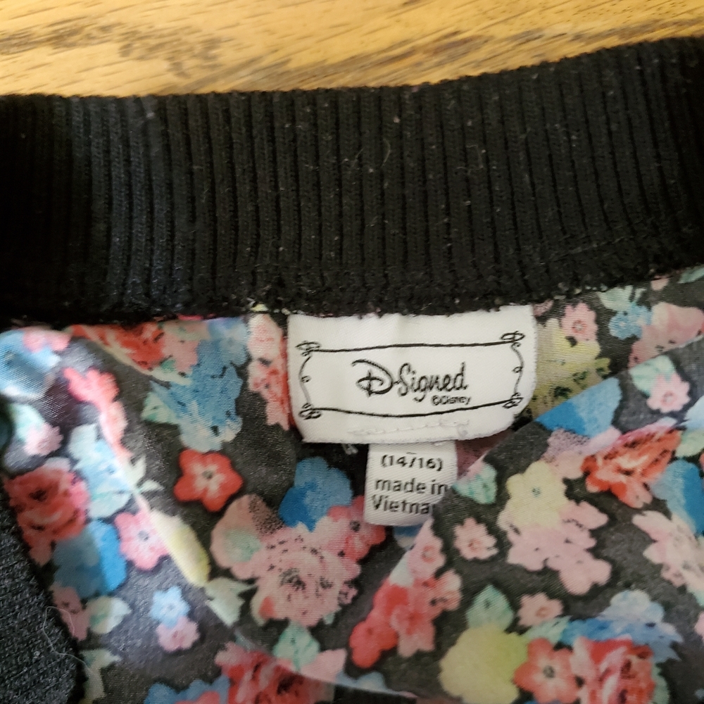 D-signed Disney girls large jacket. - Picture 3 of 6